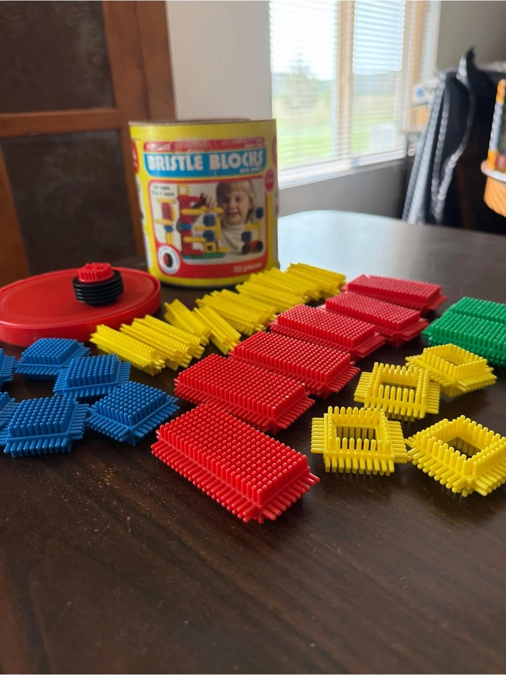 Vintage 1976 Playskool Bristle Blocks Basic Set #805 with Original Canister